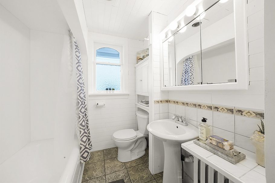 3130 Ivanhoe Street Vancouver, BC - 28