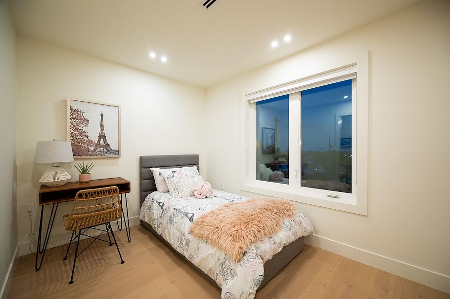 1 773 E 61st Avenue Vancouver, BC - 11