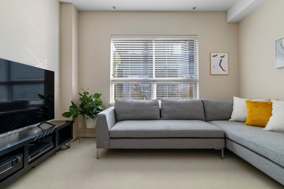 2168 W 8th Avenue Vancouver, BC - 20