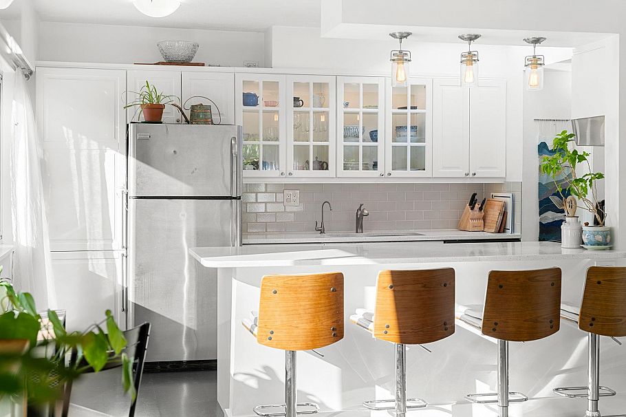 301 3680 Oak Street Vancouver, BC - 1