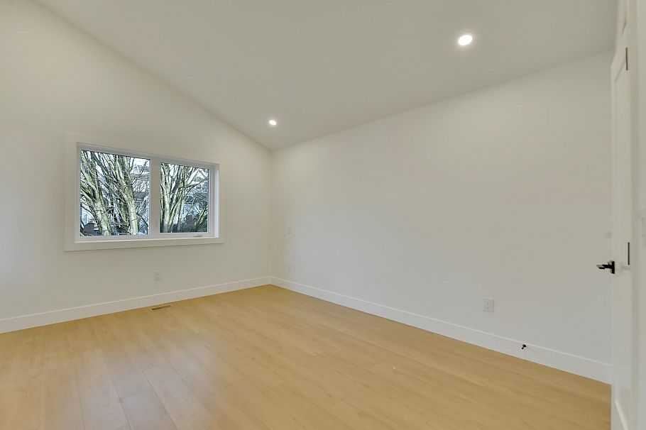 1 1436 E 1st Avenue Vancouver, BC - 35