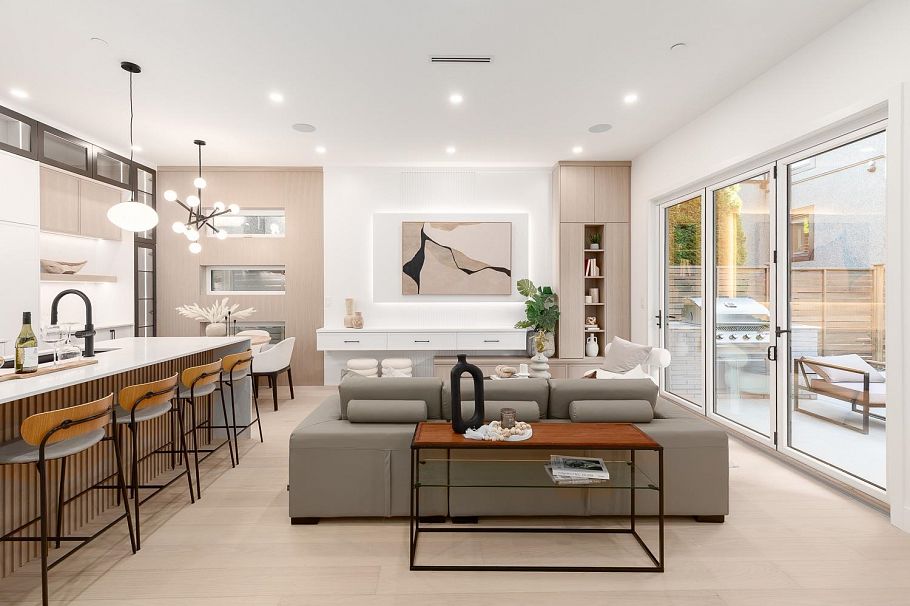 477 W 20th Avenue Vancouver, BC - 1