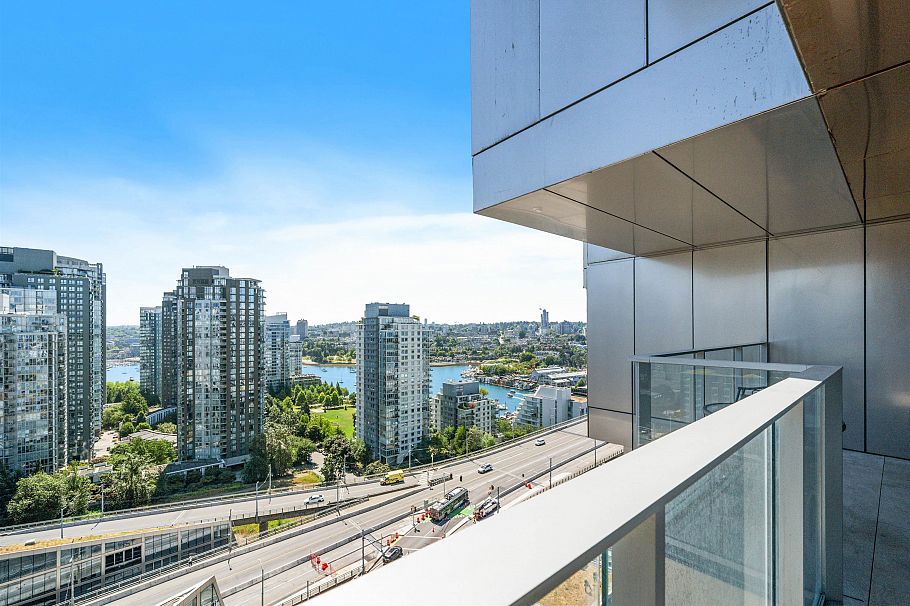 2609 1480 Howe Street Vancouver, BC - 7