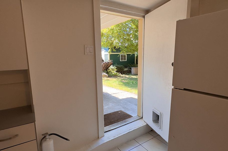 3336 E Georgia Street Vancouver, BC - 28