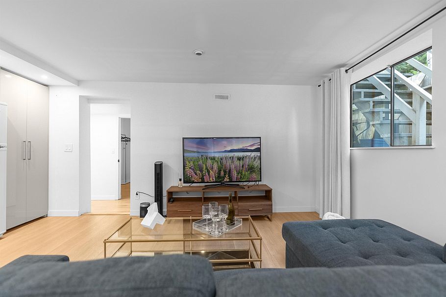 1835 Arborlynn Drive North Vancouver, BC - 18