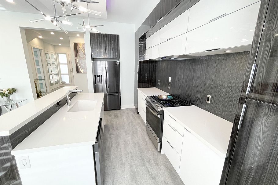 2460 E 19th Avenue Vancouver, BC - 21