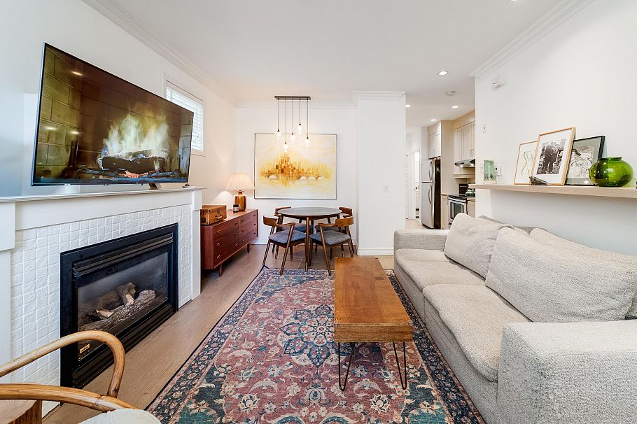 966 W 16th Avenue Vancouver, BC - 2