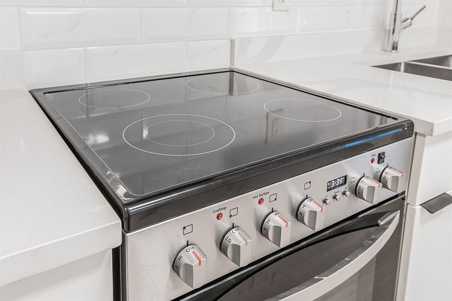 3338 W 14th Avenue Vancouver, BC - 34