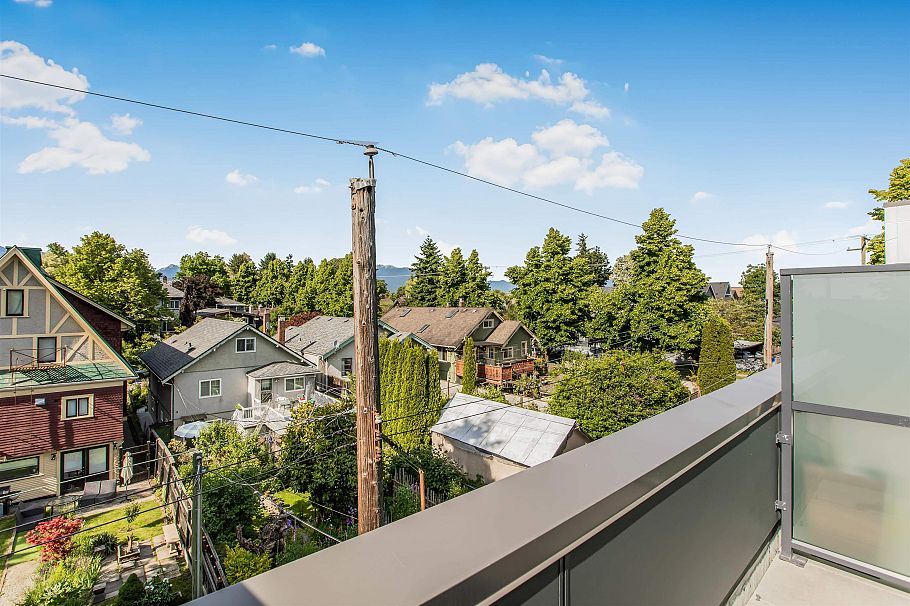 204 2075 E 1st Avenue Vancouver, BC - 36