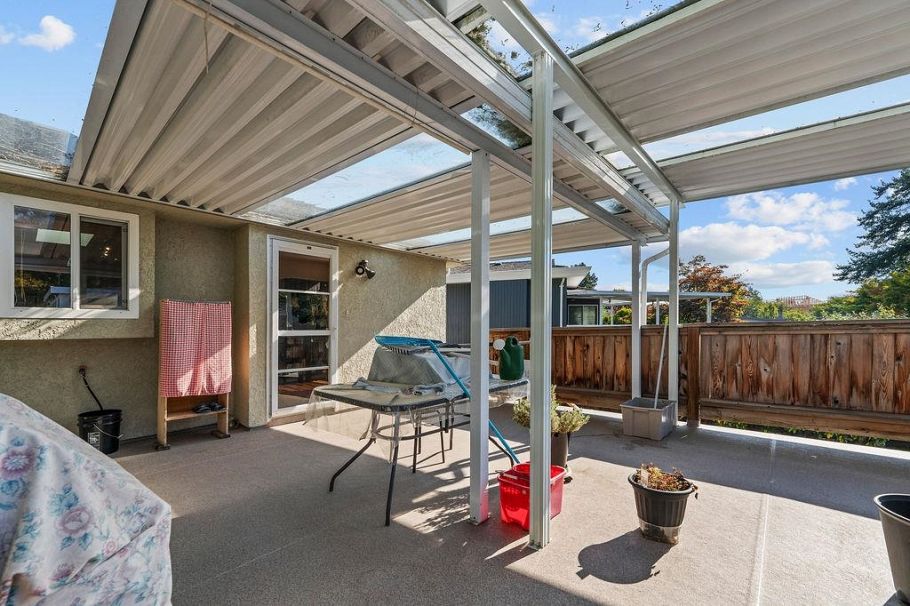 7292 Shawnee Place Vancouver, BC - 34