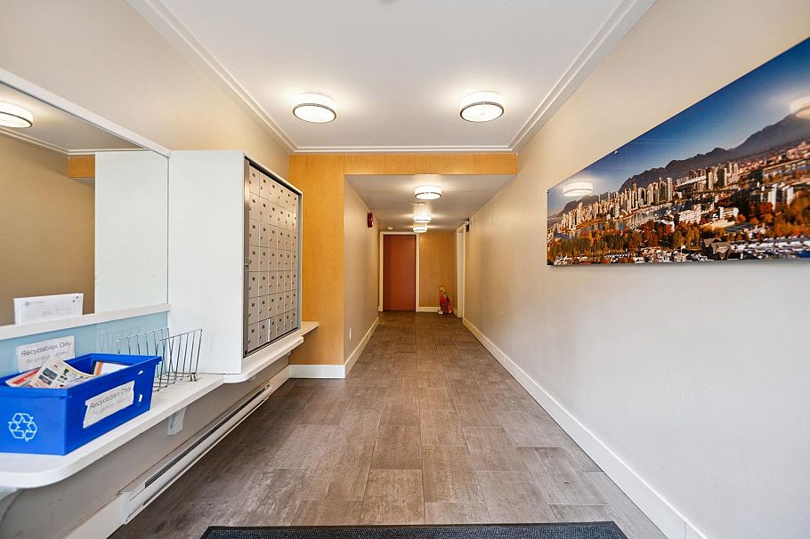 112 1429 E 4th Avenue Vancouver, BC - 22