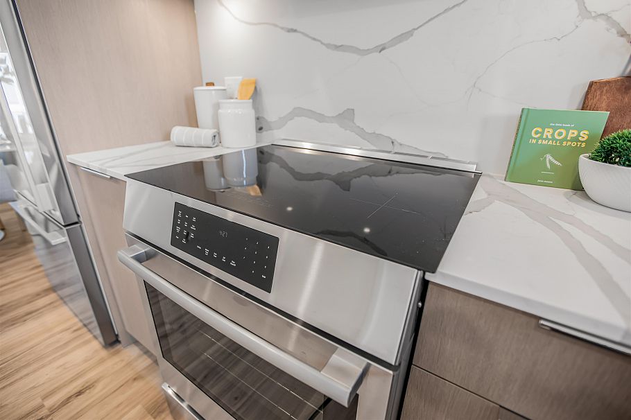 204 2075 E 1st Avenue Vancouver, BC - 8