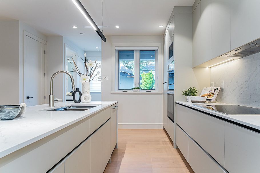 3847 W 26th Avenue Vancouver, BC - 10