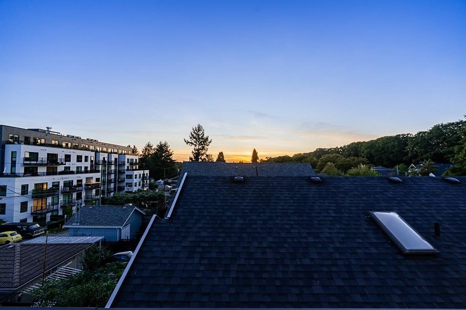 1 2282 E 8th Avenue Vancouver, BC - 26