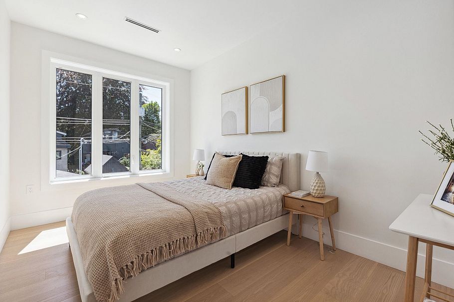 #2 2244 E 11th Avenue Vancouver, BC - 24