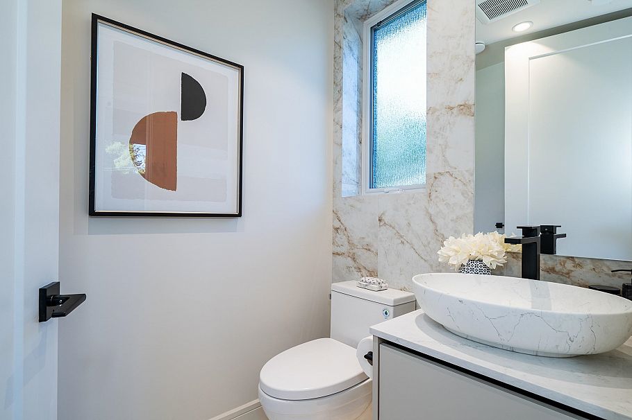 3847 W 26th Avenue Vancouver, BC - 16