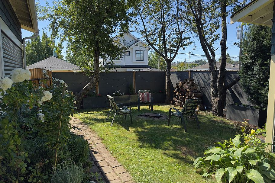 3336 E Georgia Street Vancouver, BC - 29