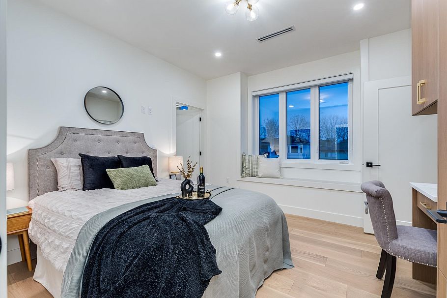 2261 E 35th Avenue Vancouver, BC - 19