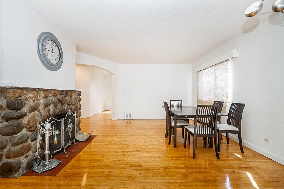 2212 Old Dollarton Road North Vancouver, BC - 5