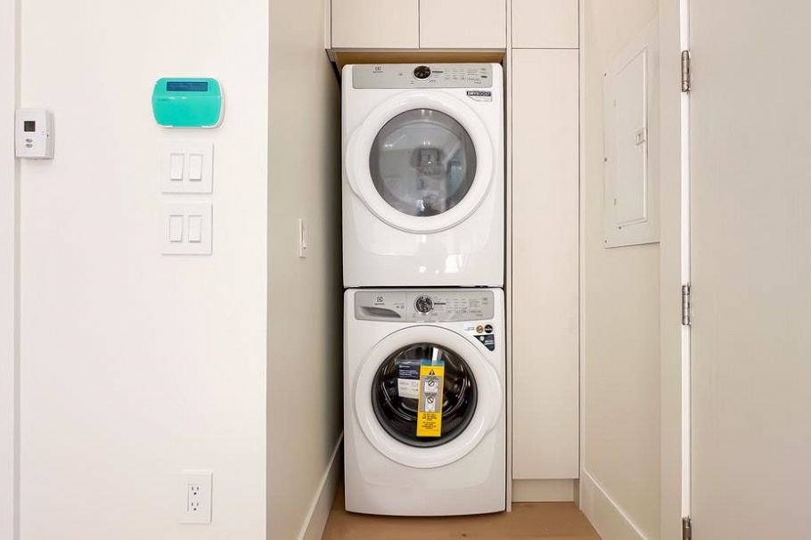 2919 Charles Street Vancouver, BC - 22