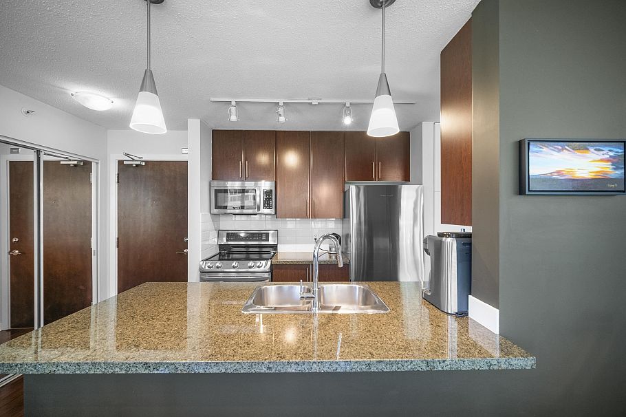 501 618 Abbott Street Vancouver, BC - 27