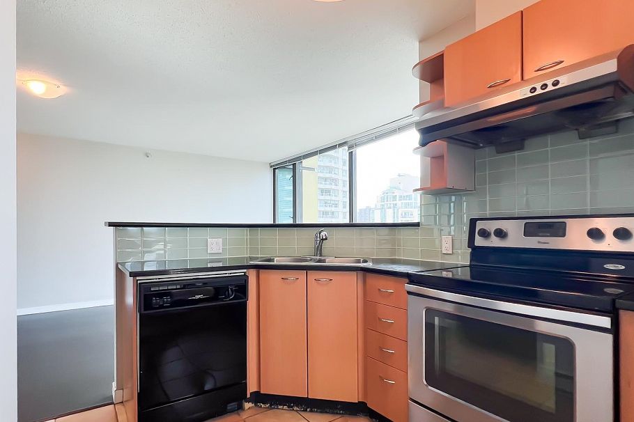 1502 1367 Alberni Street Vancouver, BC - 8