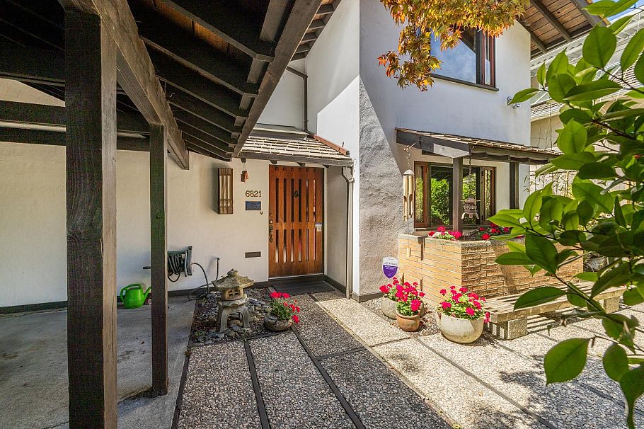 6821 Laurel Street Vancouver, BC - 3