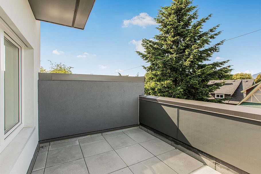 204 2075 E 1st Avenue Vancouver, BC - 34