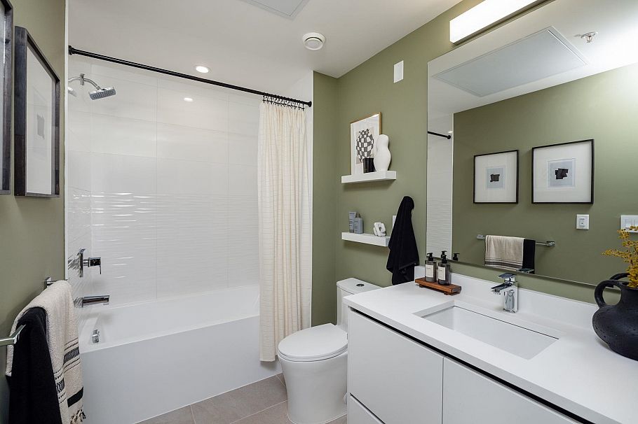 202 8398 Oak Street Vancouver, BC - 6