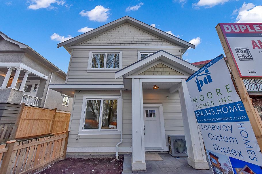 1 1436 E 1st Avenue Vancouver, BC - 38