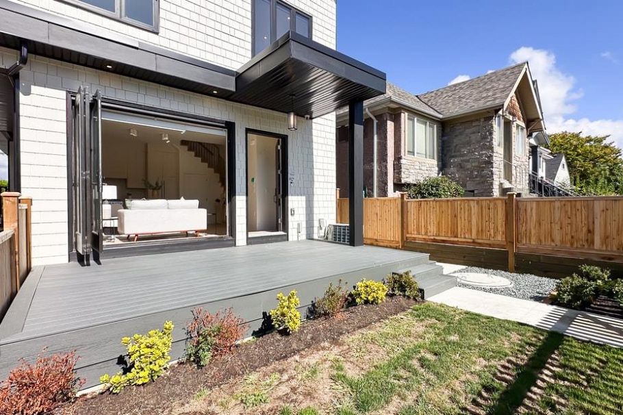 2919 Charles Street Vancouver, BC - 9