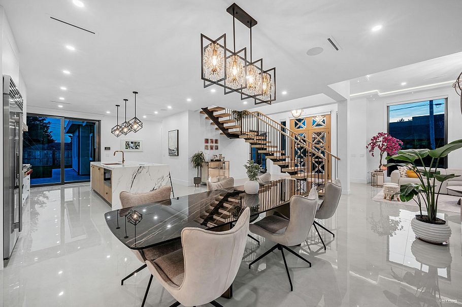 1390 Sutherland Avenue North Vancouver, BC - 7