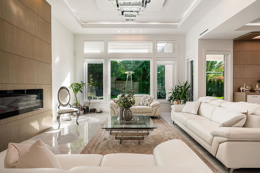 929 Canyon Boulevard North Vancouver, BC - 9