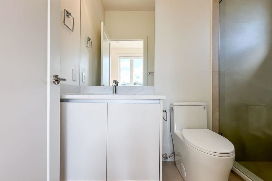 2919 Charles Street Vancouver, BC - 17