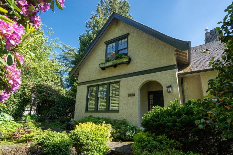 1850 W 30th Avenue Vancouver, BC - 32