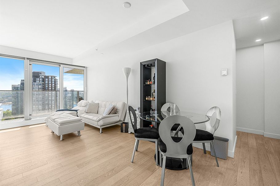 2609 1480 Howe Street Vancouver, BC - 5