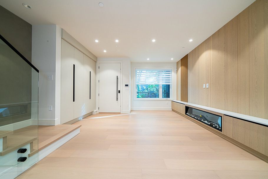 3849 W 26th Avenue Vancouver, BC - 3