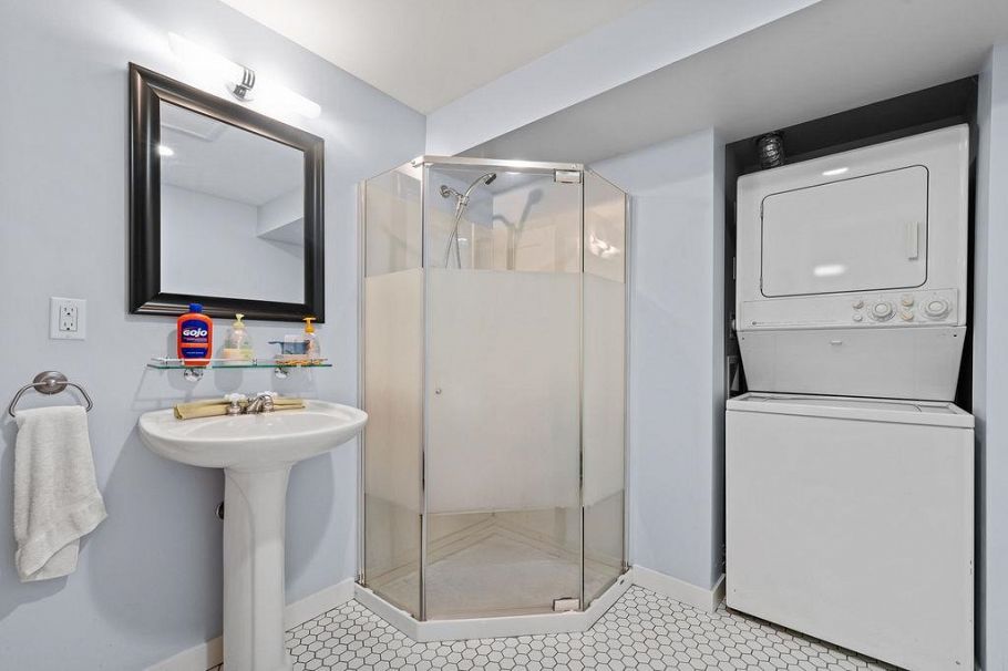 7292 Shawnee Place Vancouver, BC - 31