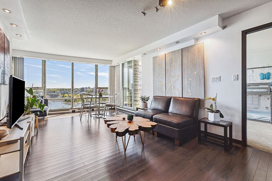 2201 1408 Strathmore Mews Vancouver, BC - 6