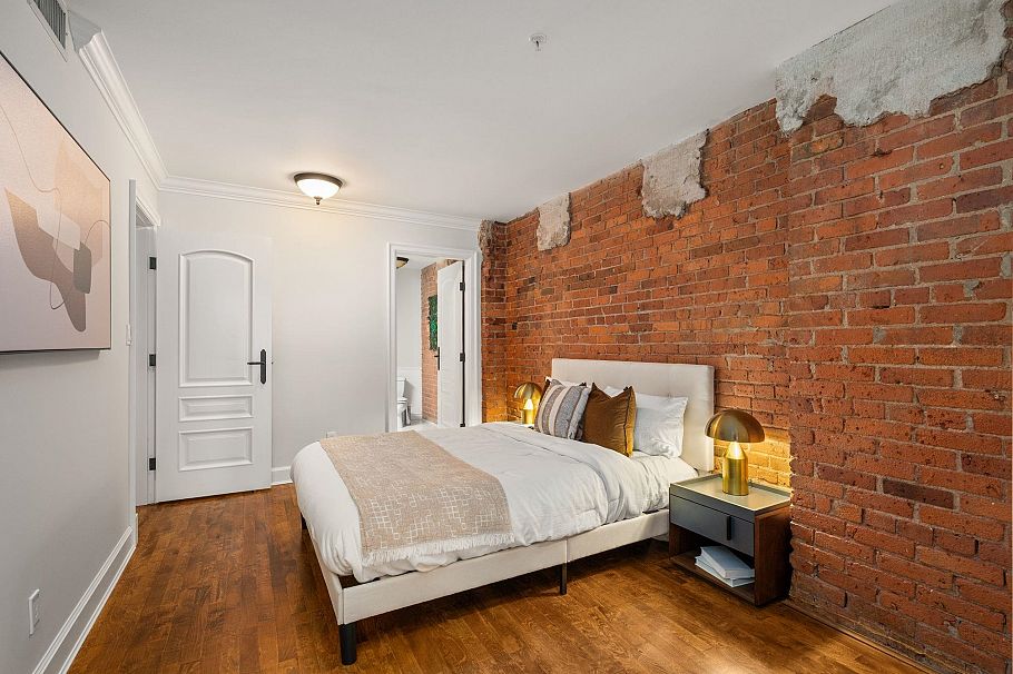 301 1155 Mainland Street Vancouver, BC - 19