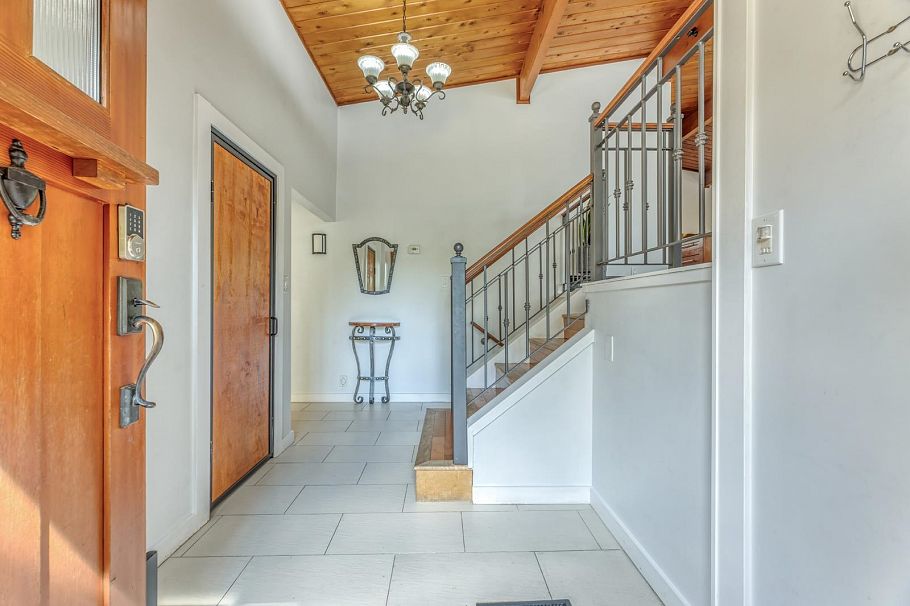 3410 Mount Seymour Parkway North Vancouver, BC - 13