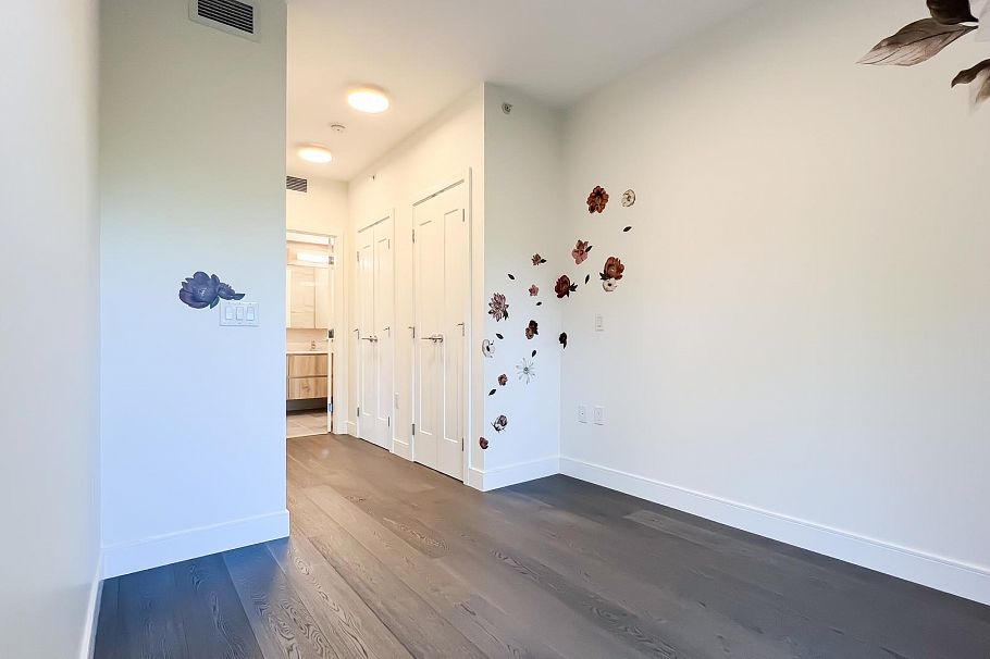 402 488 W 58th Avenue Vancouver, BC - 15