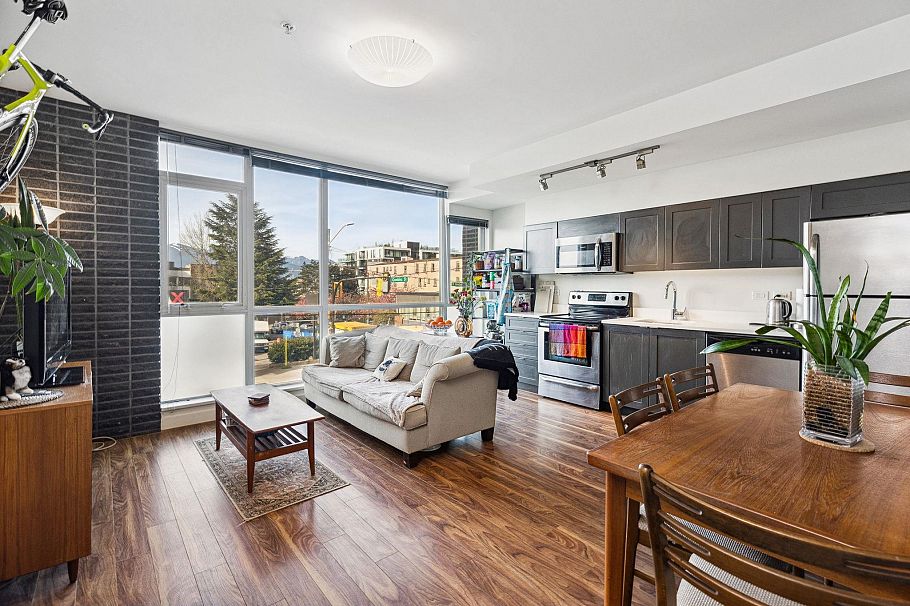 213 2511 Quebec Street Vancouver, BC - 2
