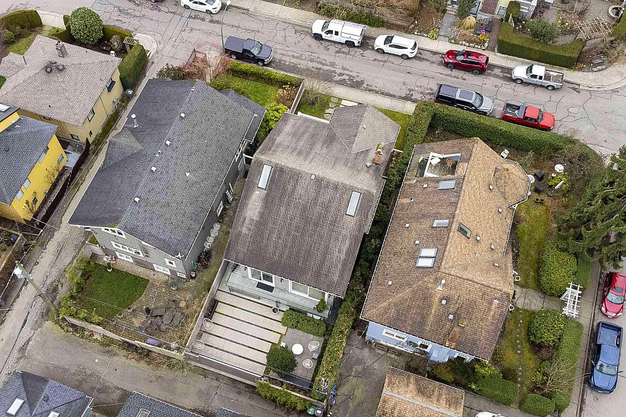 1643 Collingwood Street Vancouver, BC - 39