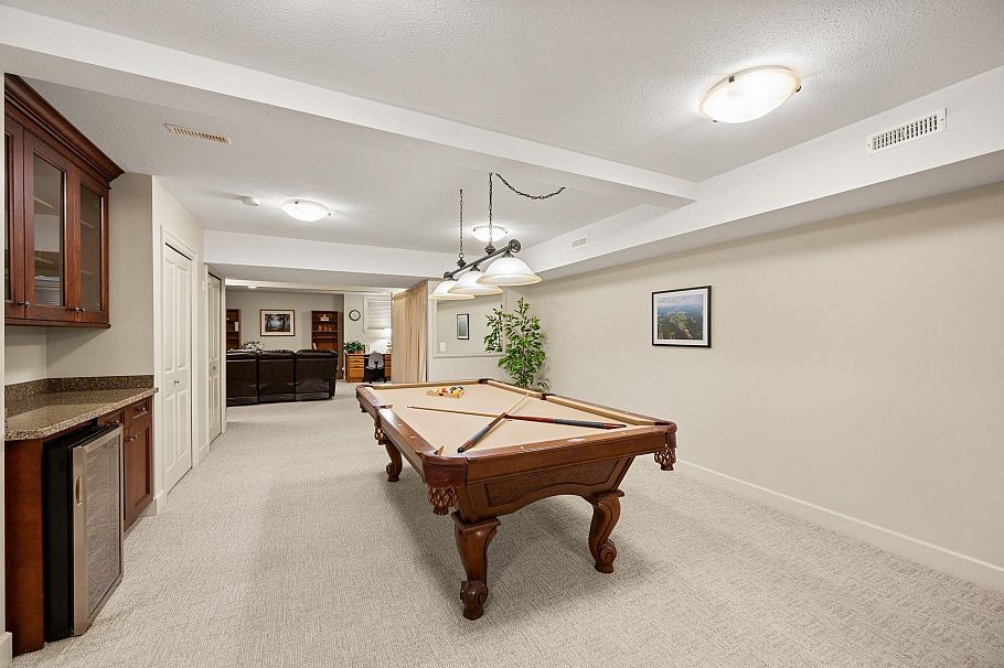 336 E 12th Street North Vancouver, BC - 32