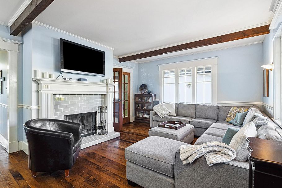 341 W 22nd Street North Vancouver, BC - 5