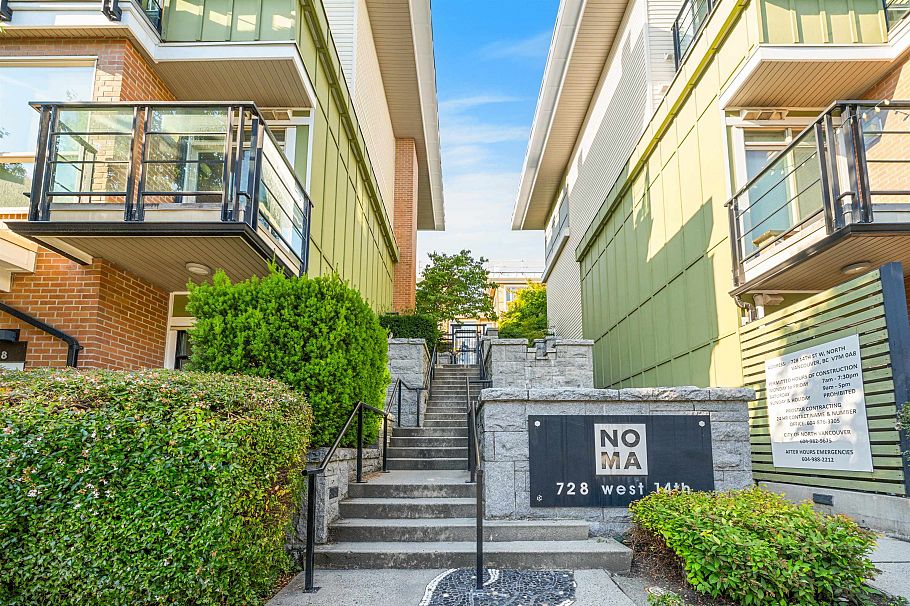 78 728 W 14th Street North Vancouver, BC - 1