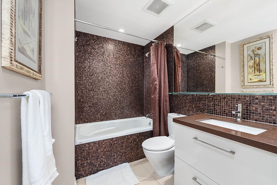 809 833 Homer Street Vancouver, BC - 25