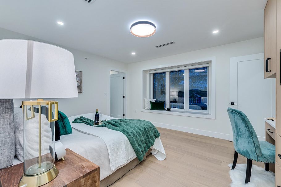 1 5461 Rhodes Street Vancouver, BC - 15