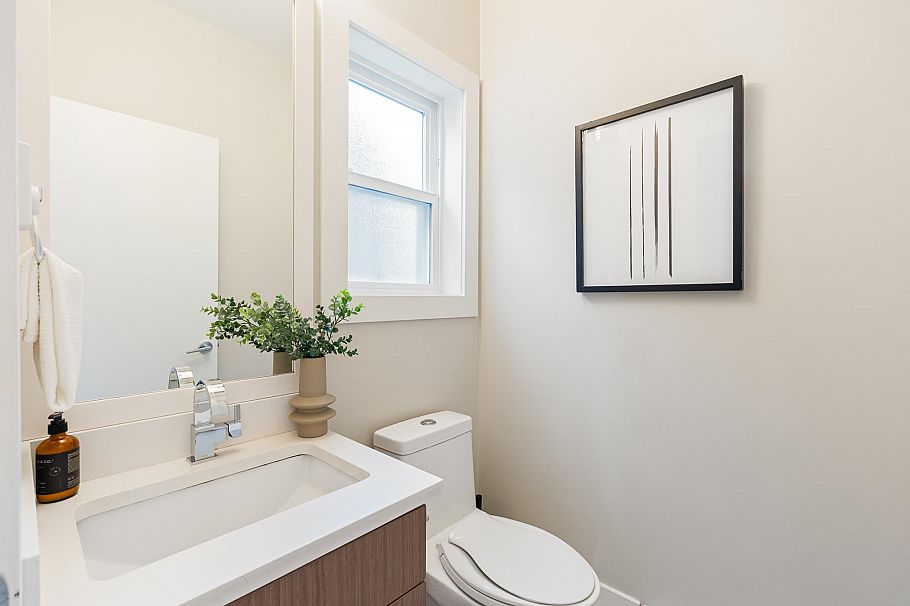 938 E 20th Avenue Vancouver, BC - 17